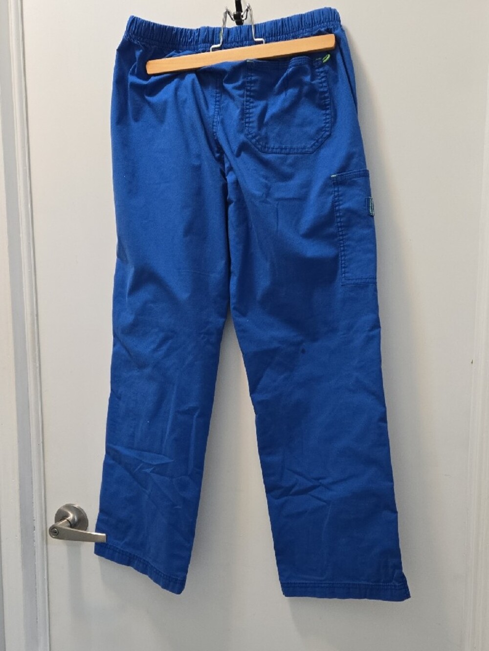 Women’s Cargo Utility Scrub Pants in Royal Blue - Picture 2 of 6